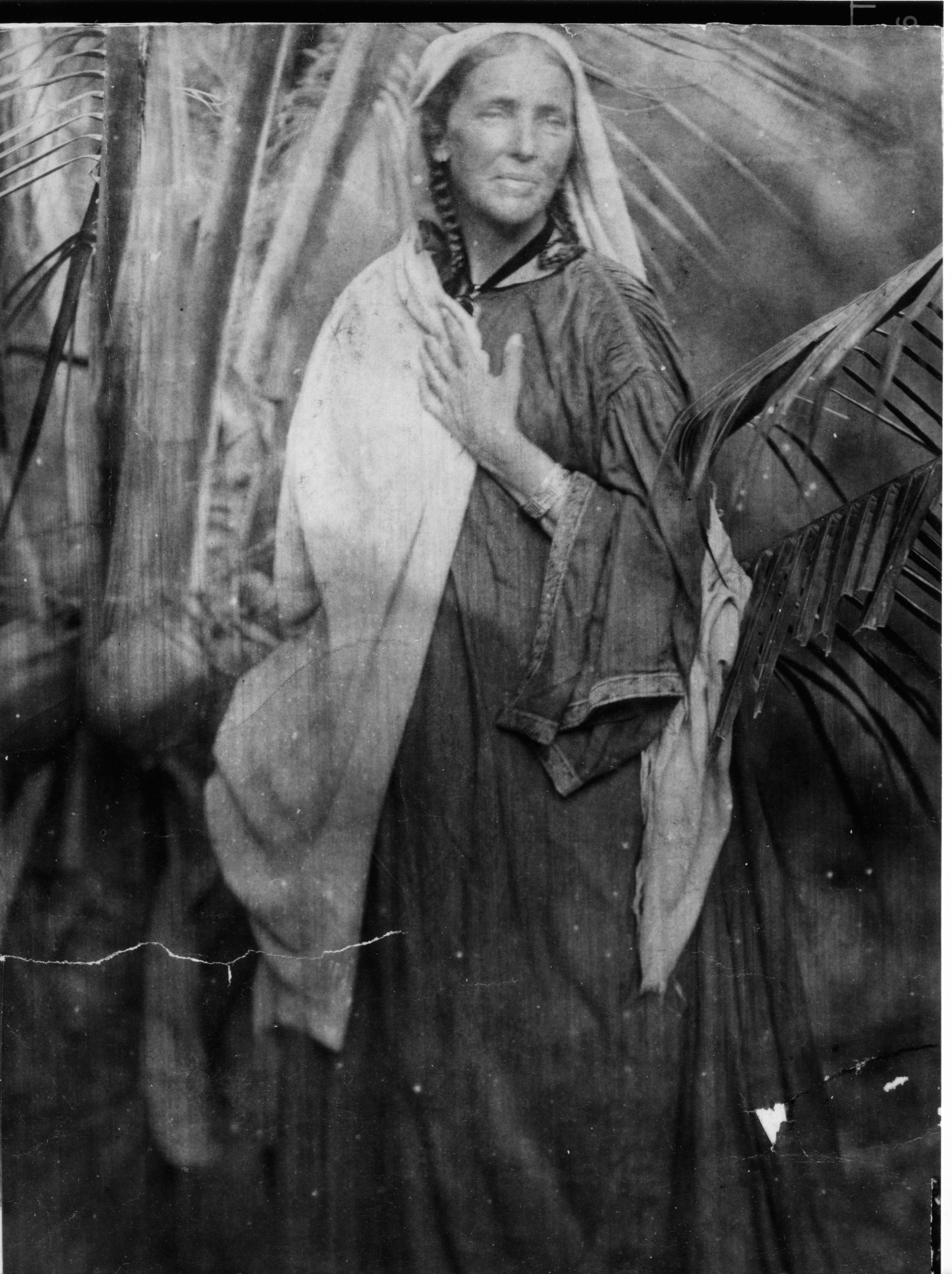 Marianne North photographed by Julia Margaret Cameron in Sri Lanka, 1877 